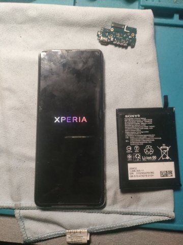 Changement de batterie d'un Sony Xperia 5 II à St Avit St Nazaire