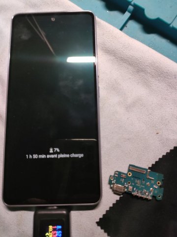 Changement de connecteur de charge d'un Samsung A53 5G à Prinonrieux